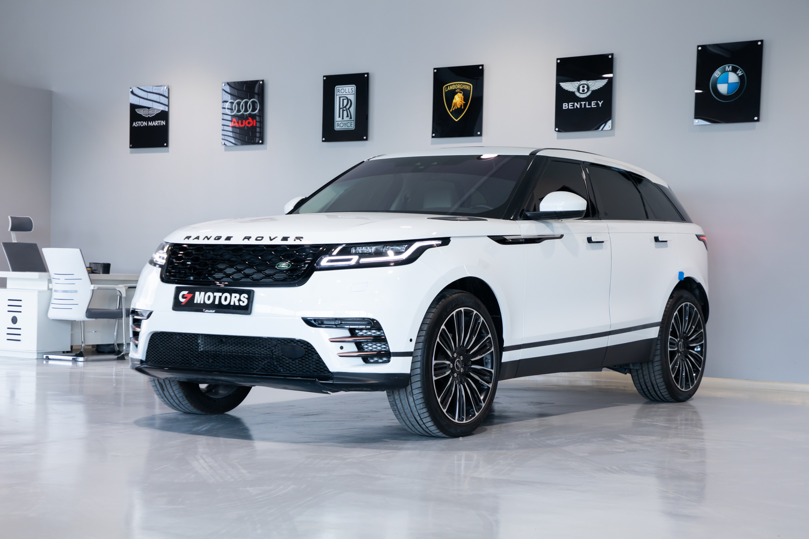 RANGE ROVER VELAR GCC