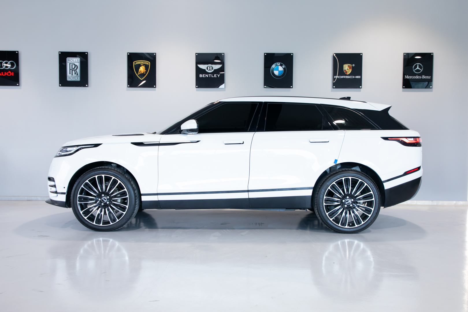 RANGE ROVER VELAR GCC