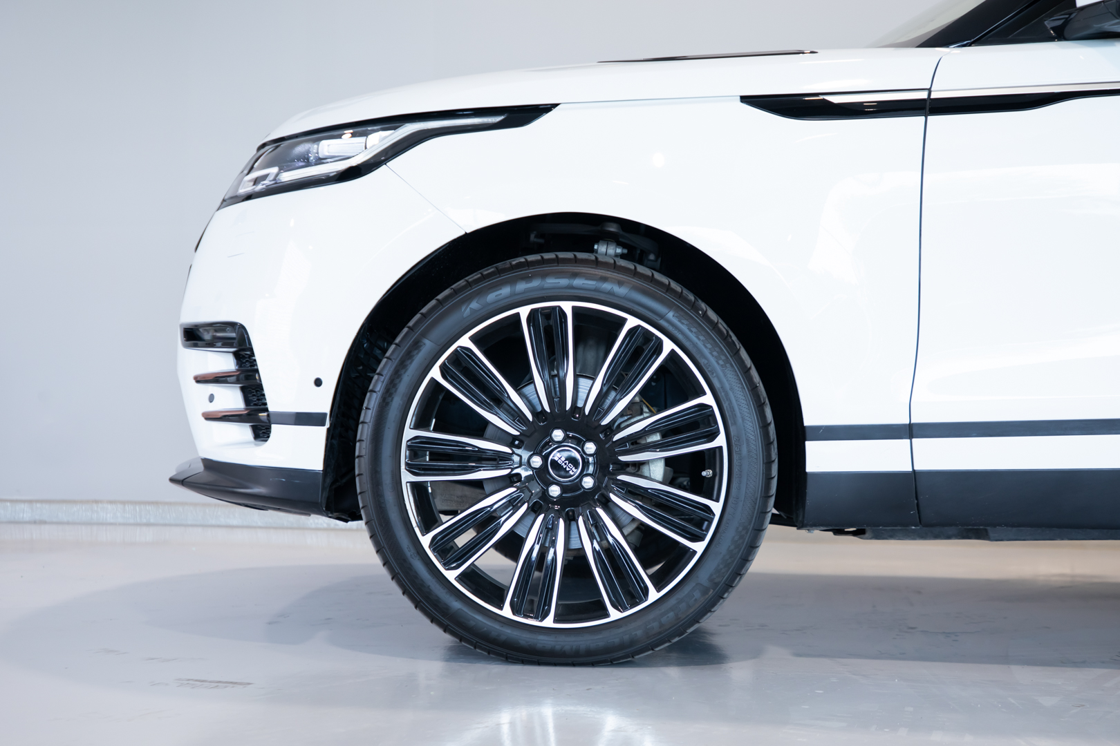 RANGE ROVER VELAR GCC