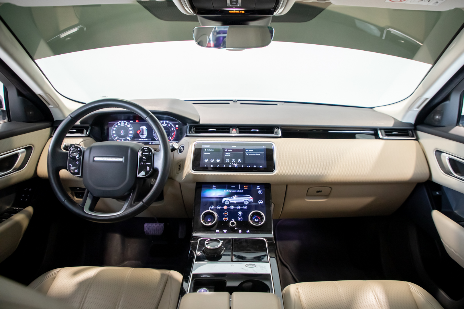 RANGE ROVER VELAR GCC