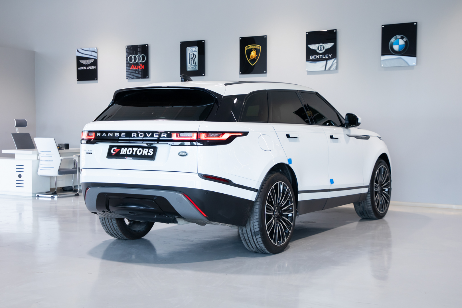 RANGE ROVER VELAR GCC