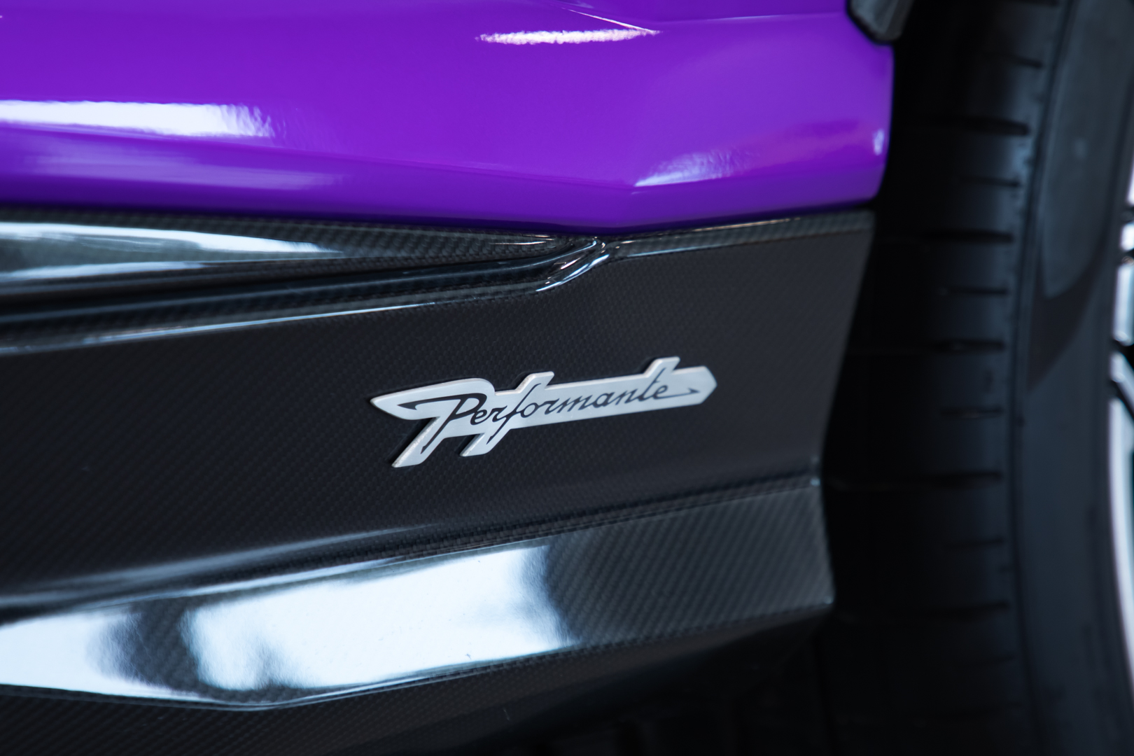 LAMBORGHINI URUS  PERFORMANTE