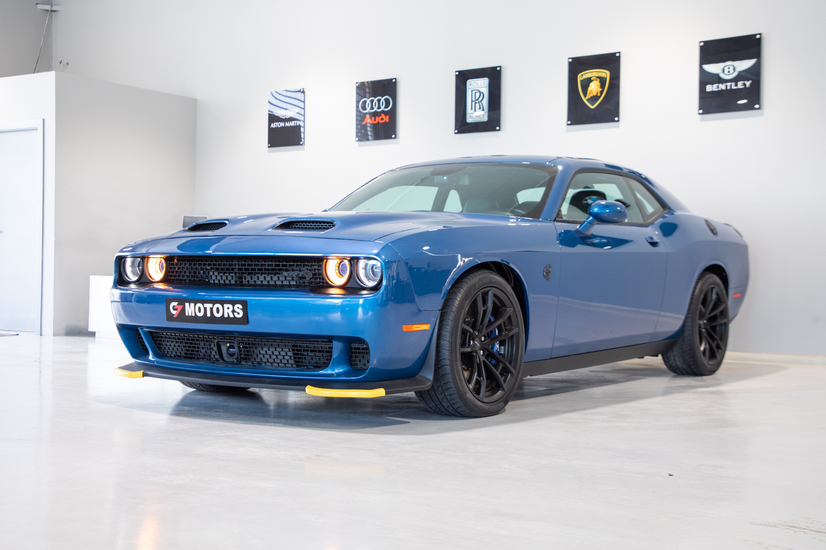DODGE CHALLENGER HELLCAT