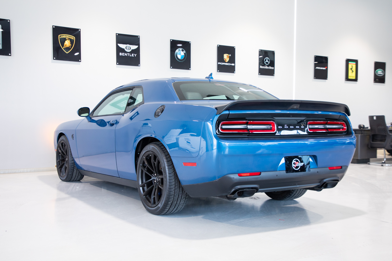 DODGE CHALLENGER HELLCAT