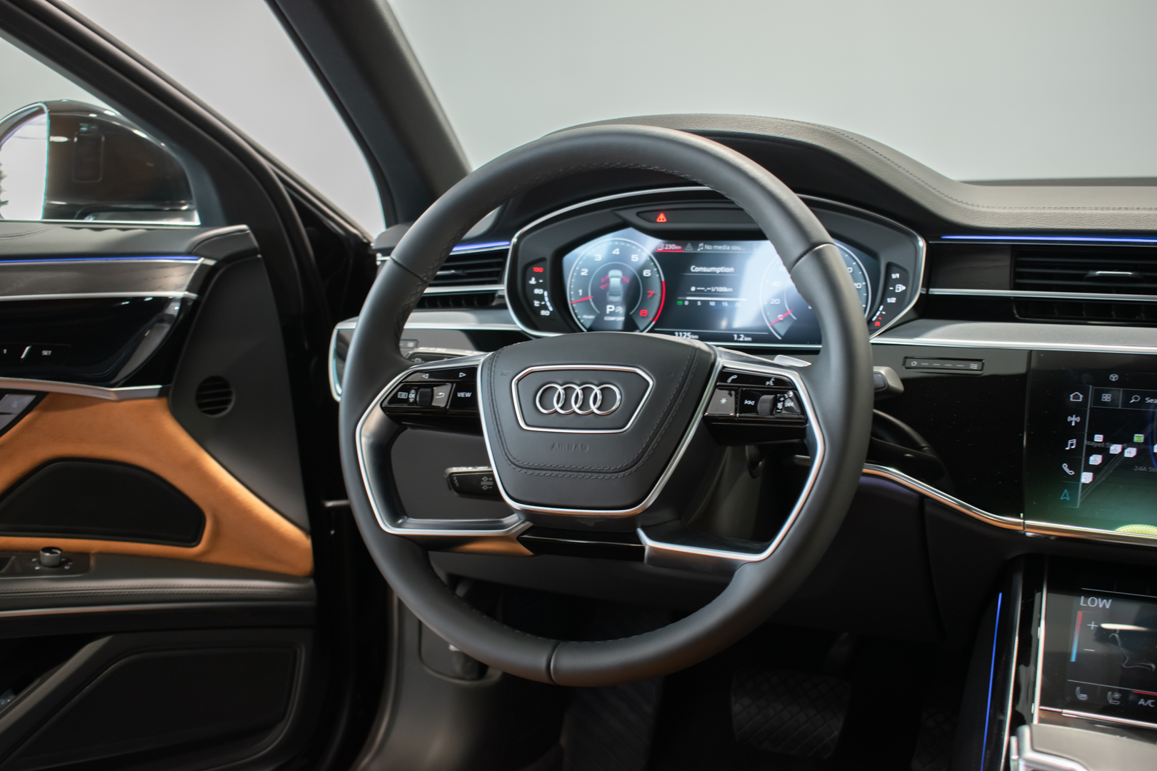 AUDI A8 55 TFSI Quattro