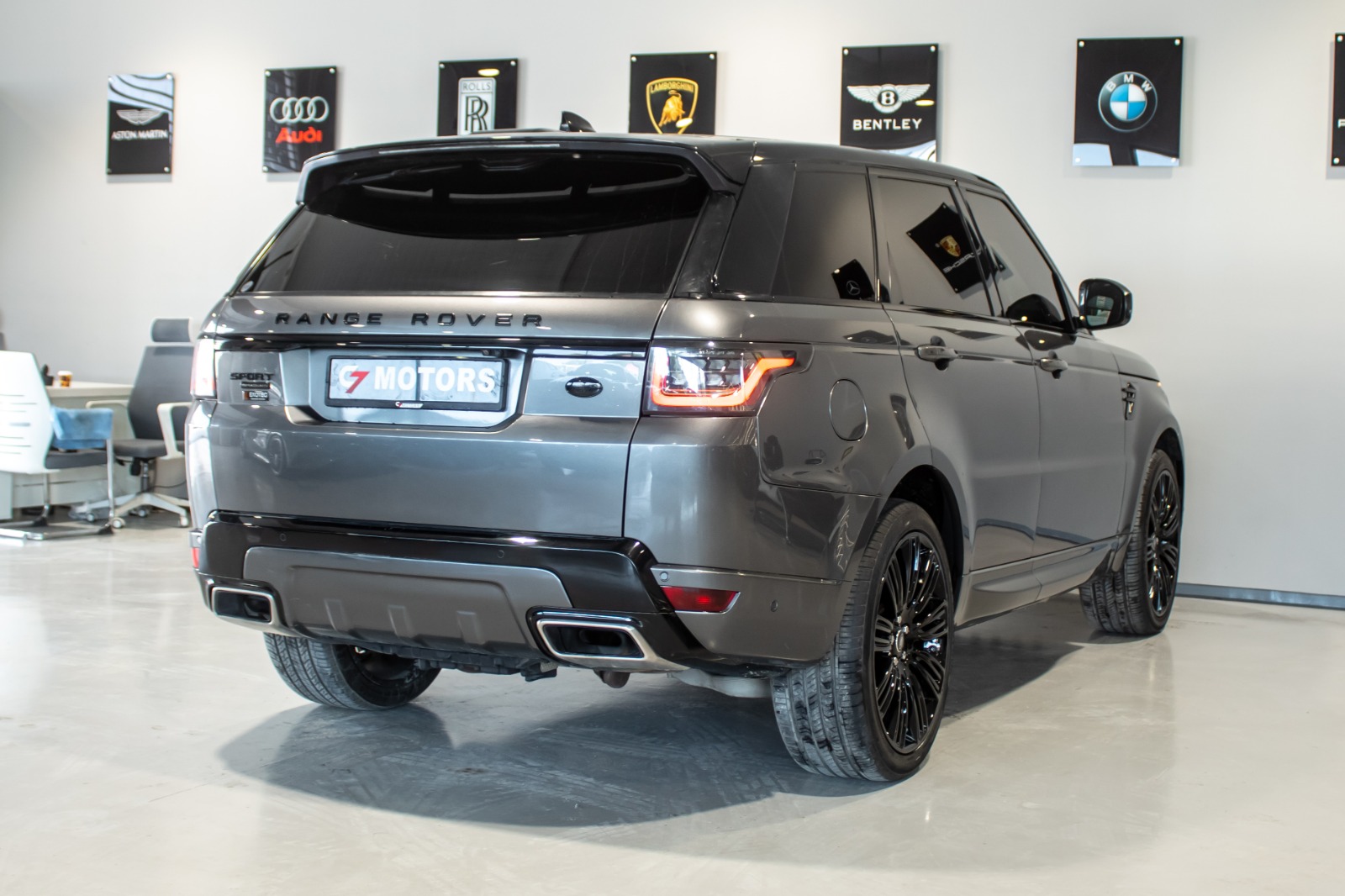 Range Rover Sport SV