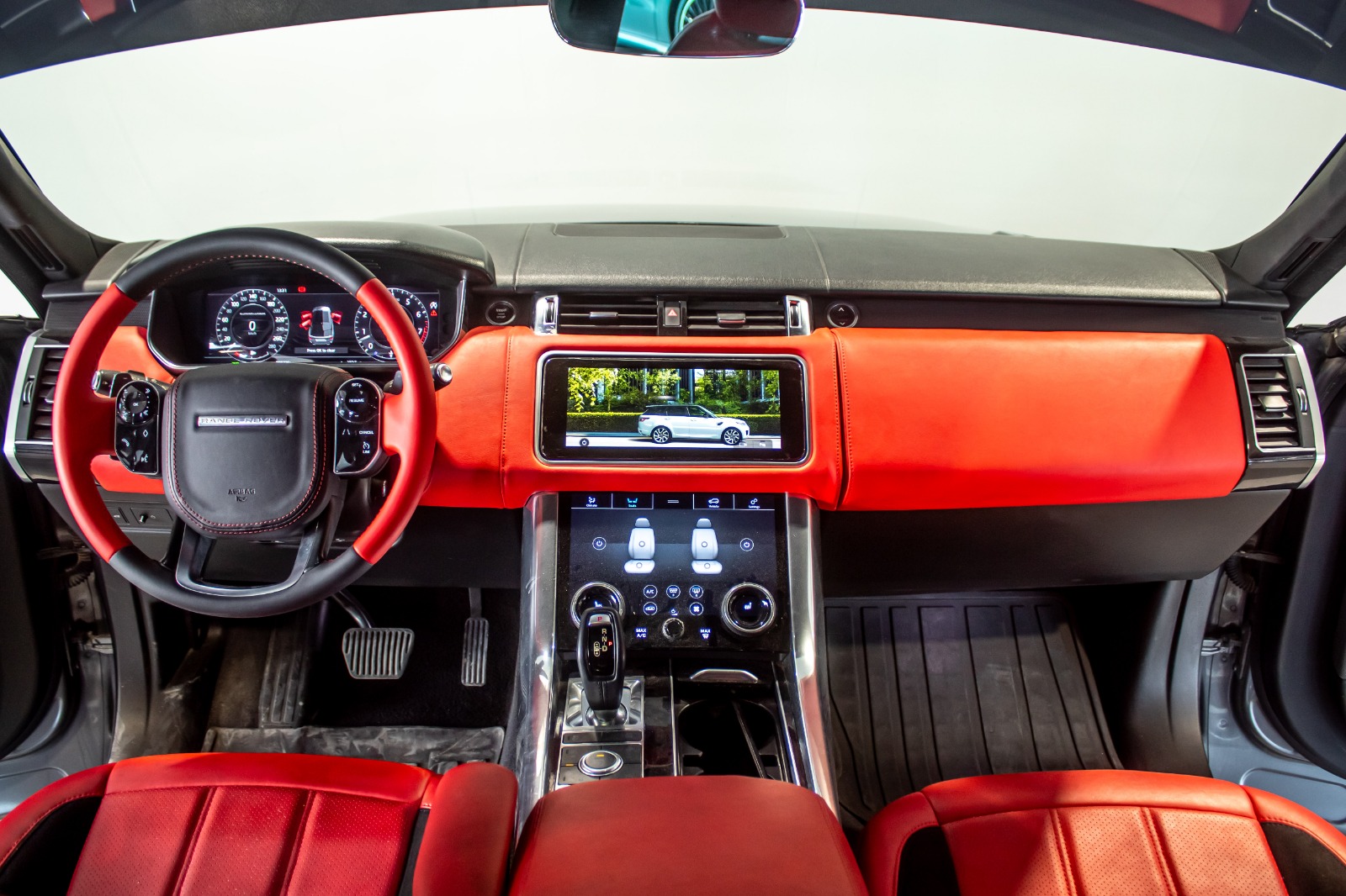 Range Rover Sport SV