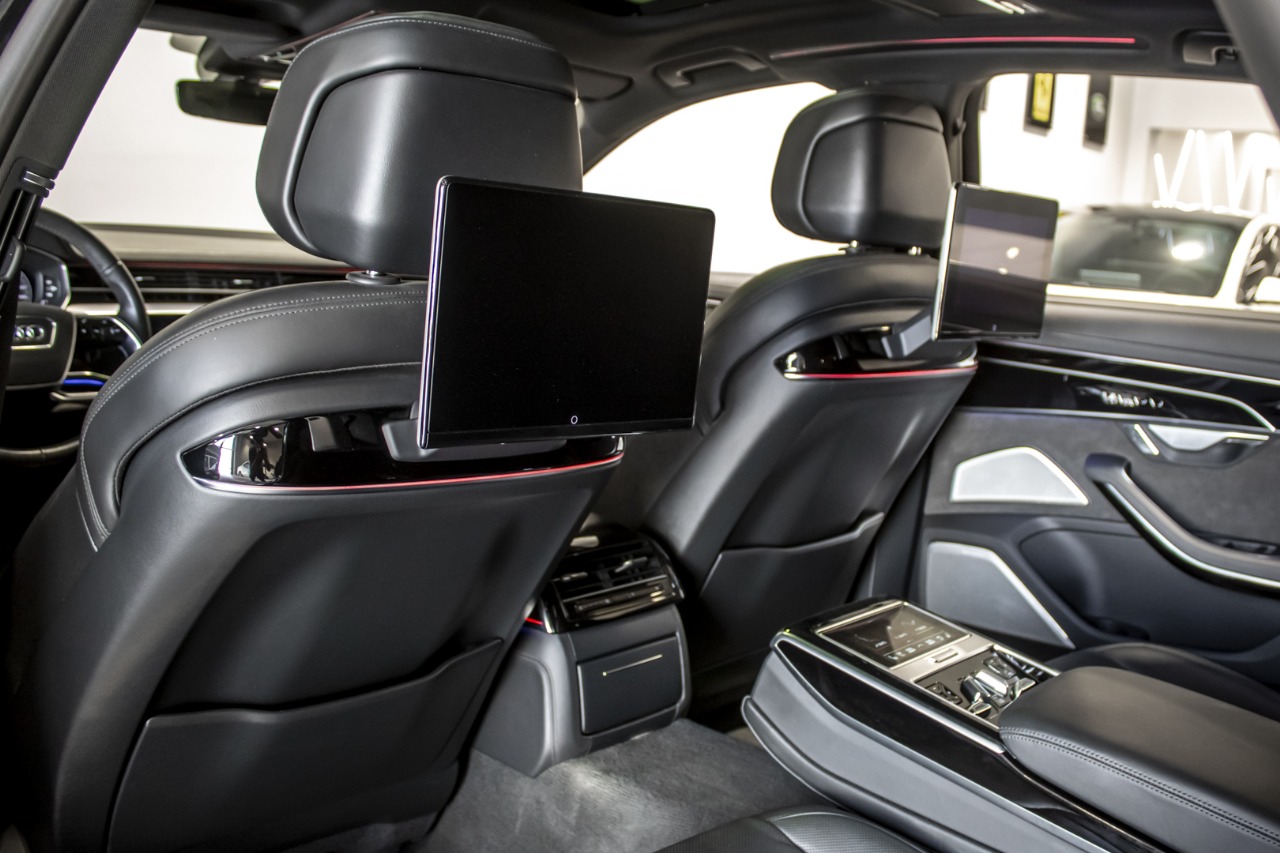 AUDI A8L