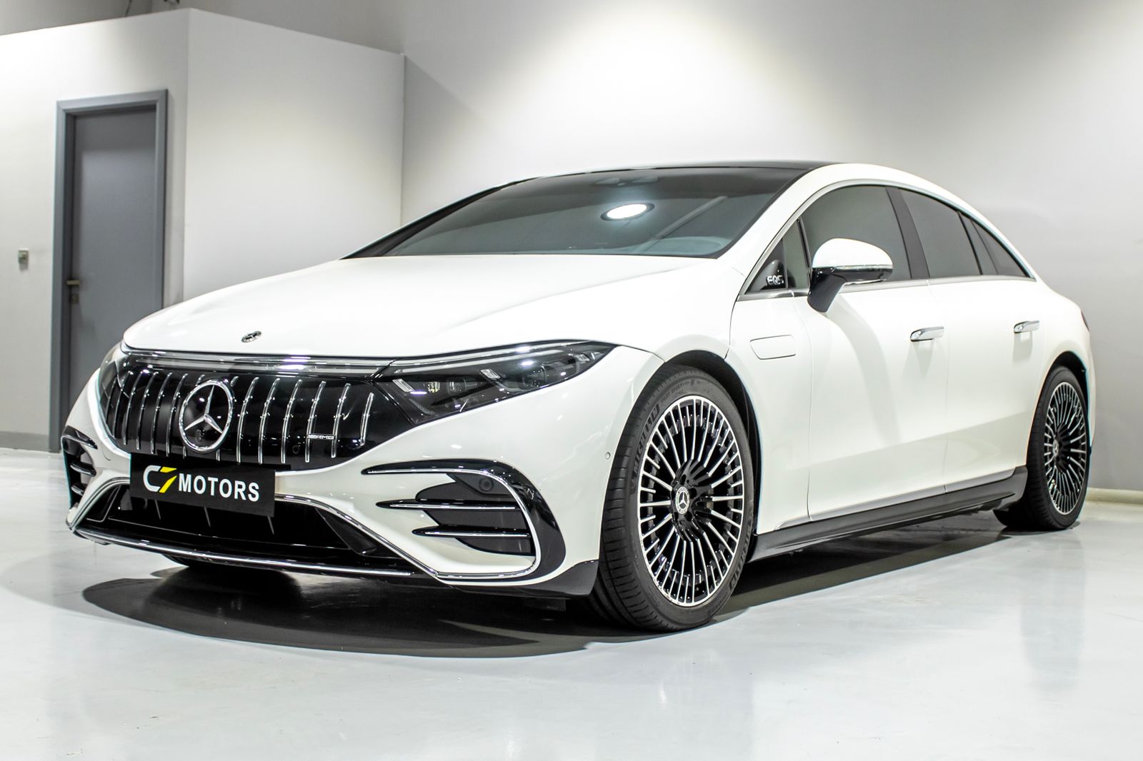 MERCEDES EQS