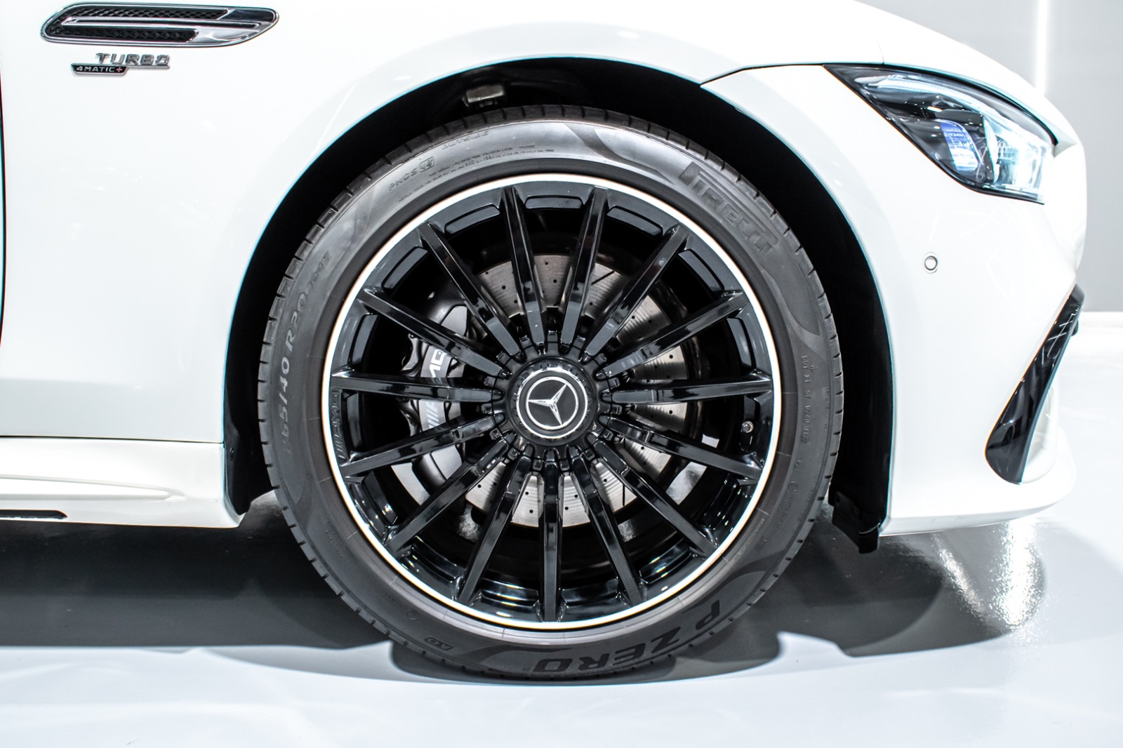 MERCEDES GT43 AMG