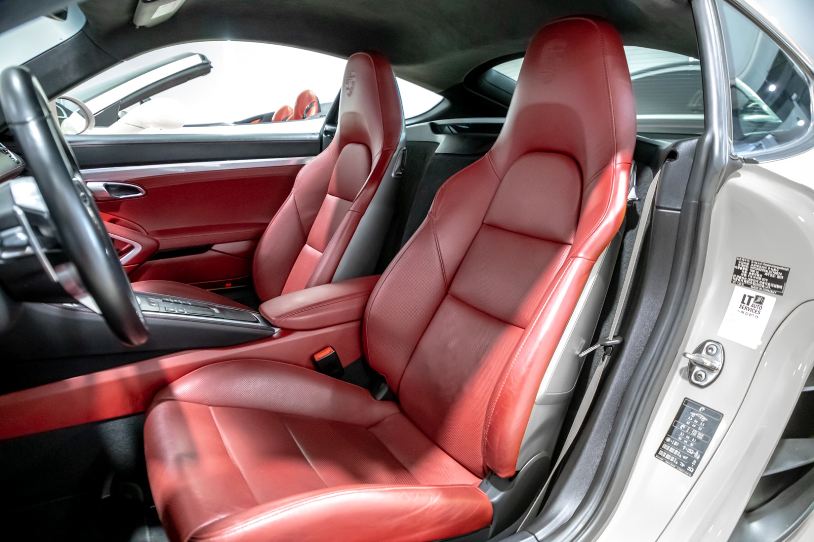 PORSCHE CAYMAN GTS 718