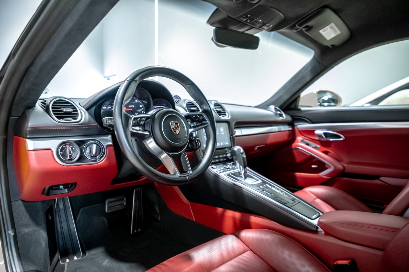 PORSCHE CAYMAN GTS 718