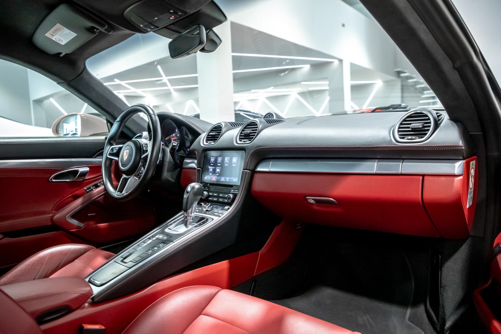 PORSCHE CAYMAN GTS 718