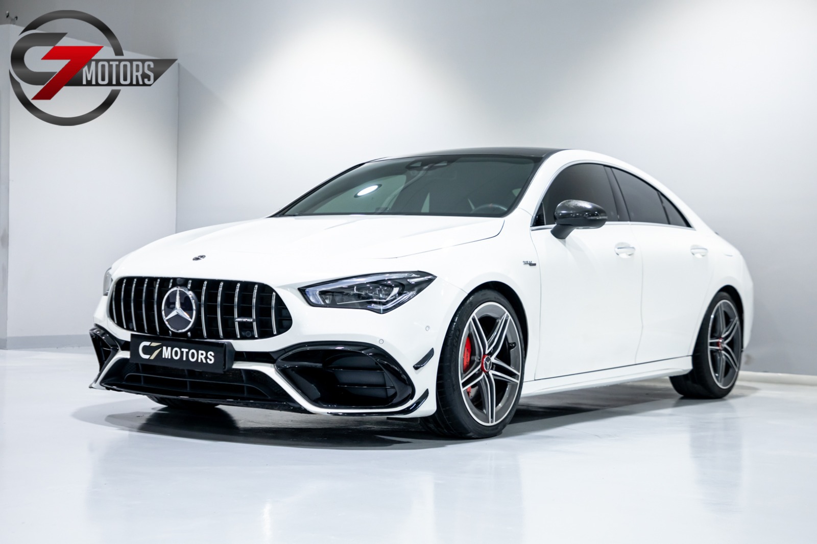 MERCEDES CLA45s