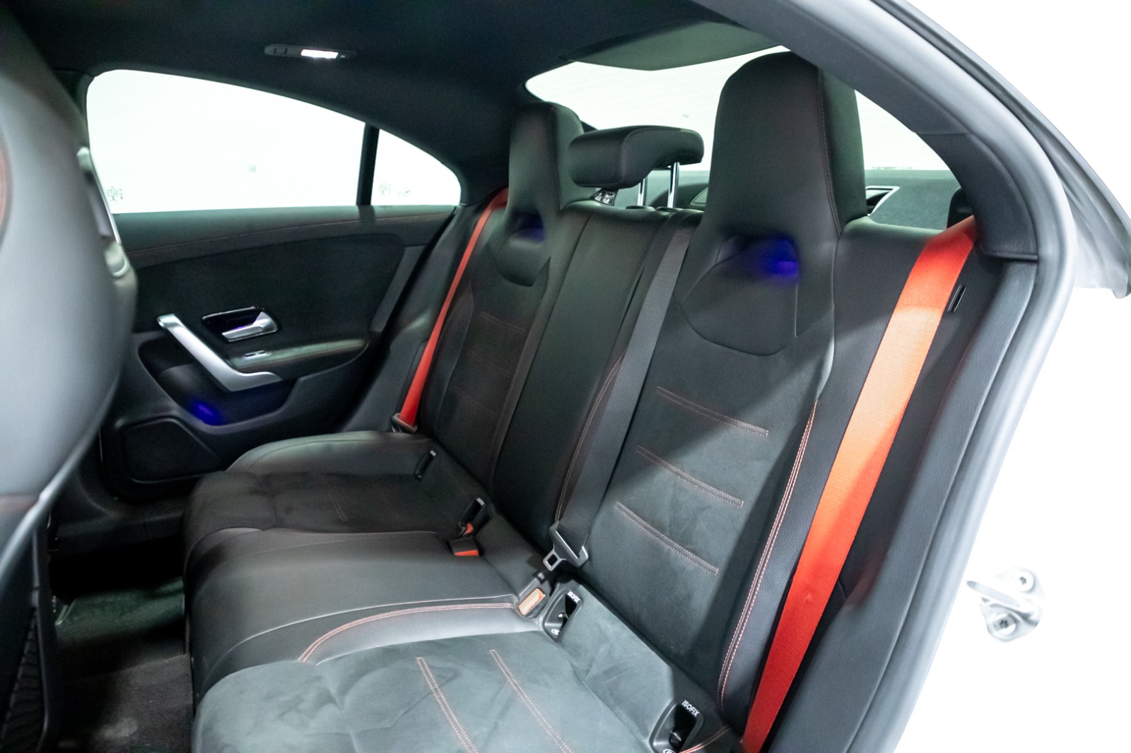 MERCEDES CLA45s