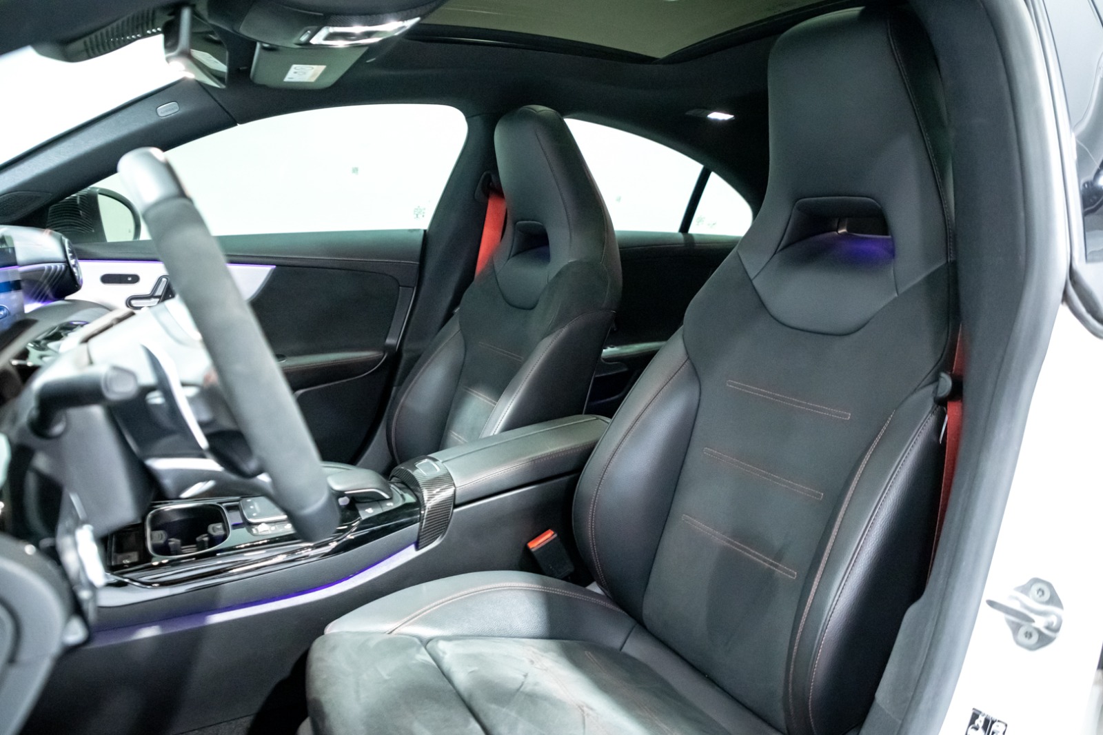 MERCEDES CLA45s