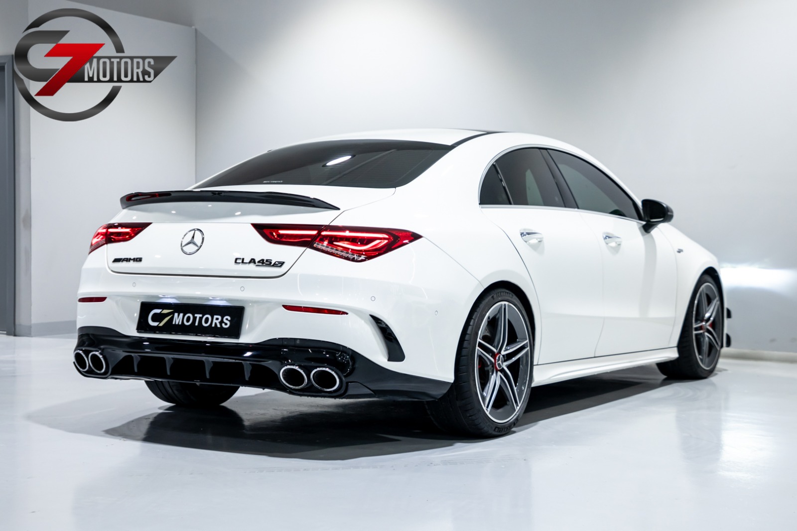 MERCEDES CLA45s